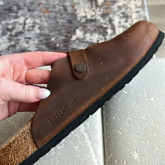 Birkenstock Men's Brown Clogs