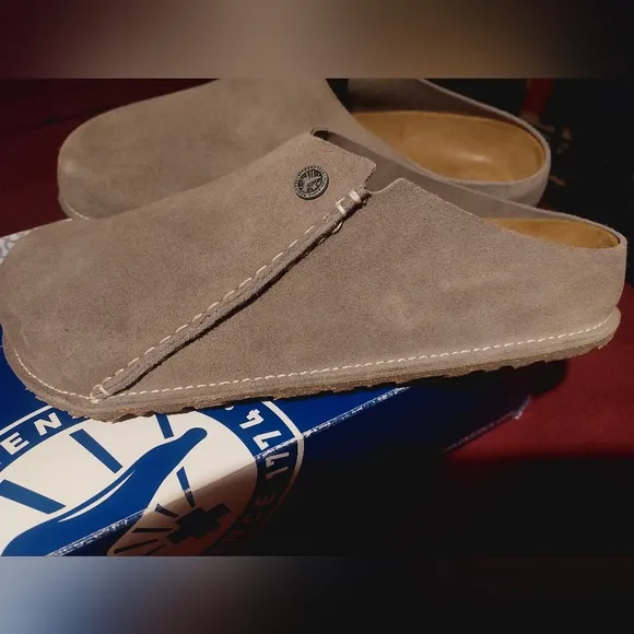 Birkenstock ZERMATT Suede Men's Stone Coin Clogs