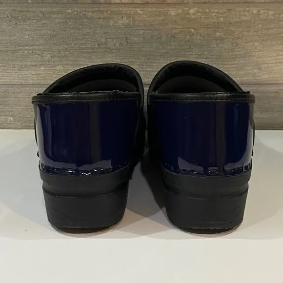 BJORK PRO ELSA-NWOB -Patent Leather Clogs-Navy Blue- Women's EU 37-US 6.5