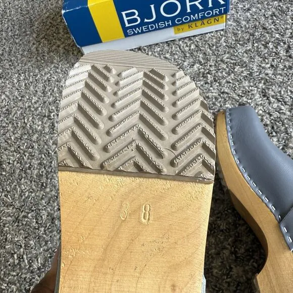 Bjork Swedish Comfort 38 US 7 Wooden Slip On Clogs Solid Gray Leather New