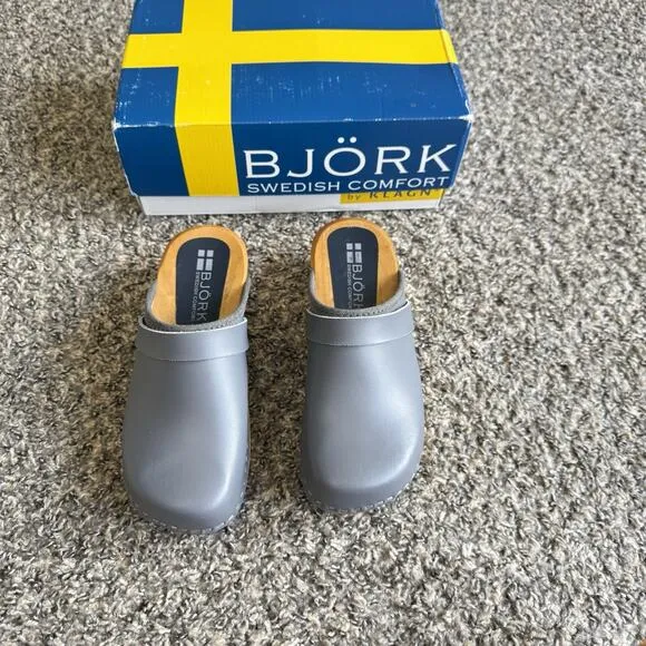 Bjork Swedish Comfort 38 US 7 Wooden Slip On Clogs Solid Gray Leather New