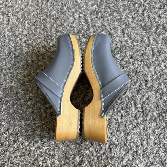 Bjork Swedish Comfort 38 US 7 Wooden Slip On Clogs Solid Gray Leather New