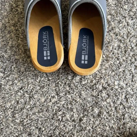 Bjork Swedish Comfort 38 US 7 Wooden Slip On Clogs Solid Gray Leather New