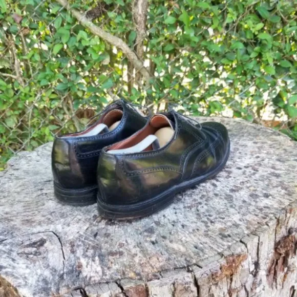 Black Bostonian Wingtip Dress Shoes/ Vintage