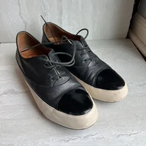 Black Leather Cap Toe FitFlop Tassel Sneaker oxfords EU 41.5