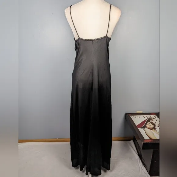 Black maxi slip