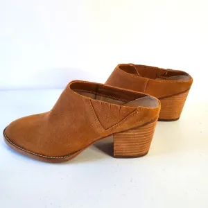 Blondo Waterproof Norwich Mules Size 8.5 Camel Suede Slip-on Stacked Heel Clogs