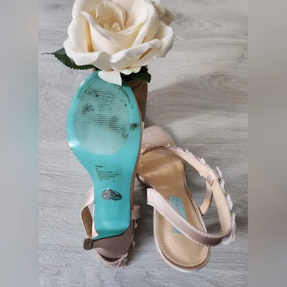 Blue By Betsey Johnson Floral Applique Cross-Strap Slingback Heels 9