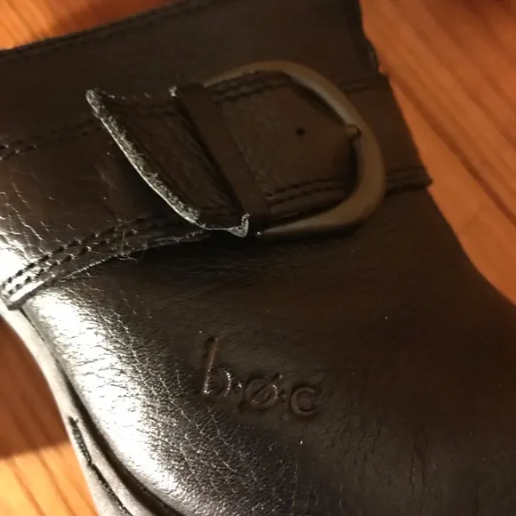 B.O.C. Black Leather Buckle Mule, EUC, 8/