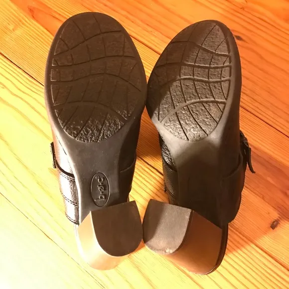 B.O.C. Black Leather Buckle Mule, EUC, 8/