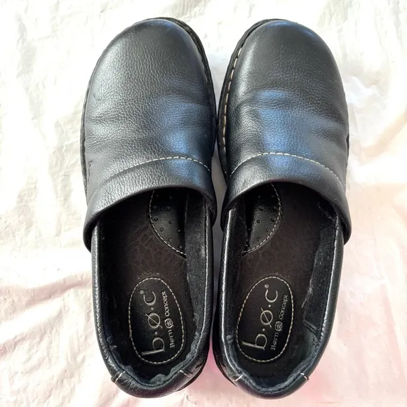 BOC Born Black Tooled Leather Slip-On Clogs Nursing SZ 6 M NWOT