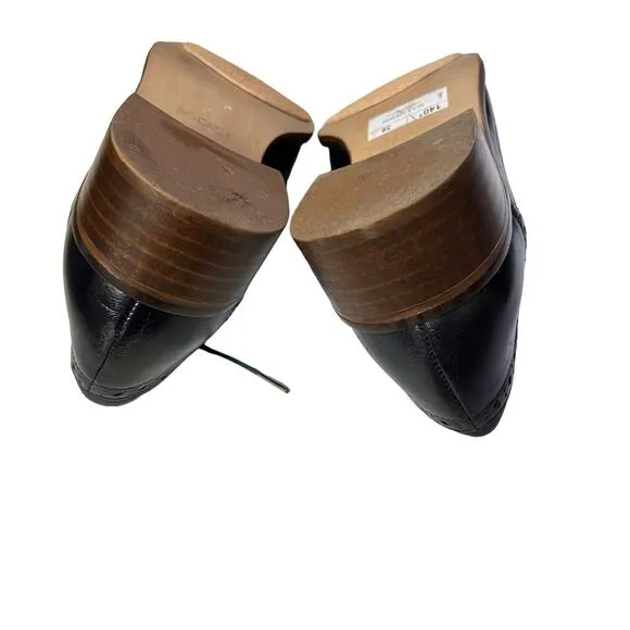 Bocage Carisey Wingtip Oxfords in Marine