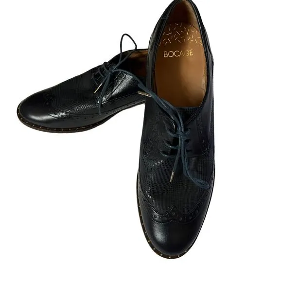 Bocage Carisey Wingtip Oxfords in Marine