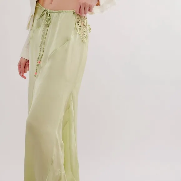 Bohemian Nights Half Slip