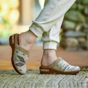 Born Bandy Blanket Mule Clogs Womens Size 8 M Slip On Aztec Boho Cottagecore
