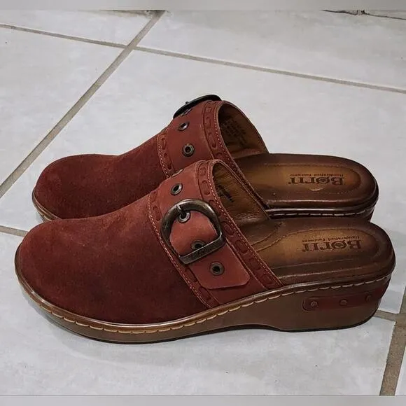 Born Banyan Dark Brick Distressed red suede leather clogs size 8 new!!!