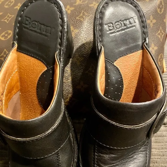Born Black Buckle Clogs Size 6