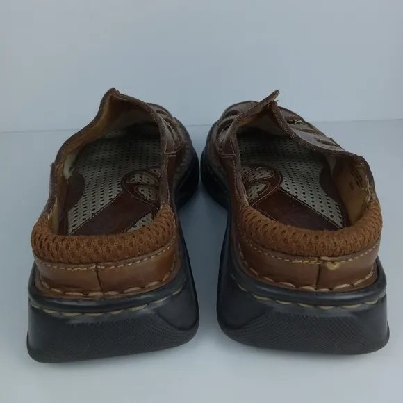 Born Clogs Womens Size EU 38 US 7 Brown Leather Casual Comfort Slip On Fisherman
