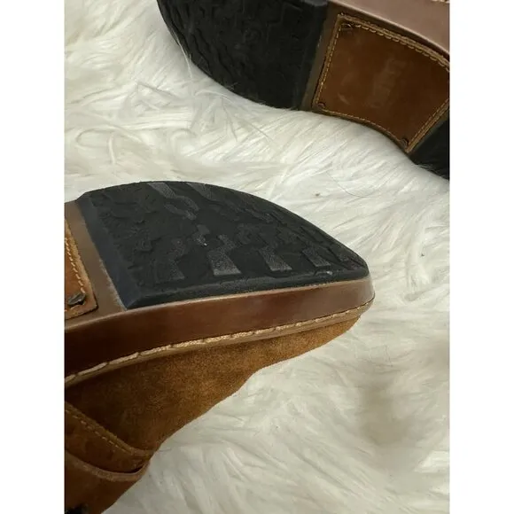Born Size 8 Banyan Brown Leather Slip‎ On Clogs Comfort Shoe Buckle Distressed