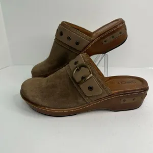 Born women's Banyan brown leather buckle strap comfort clogs size 10 (42)