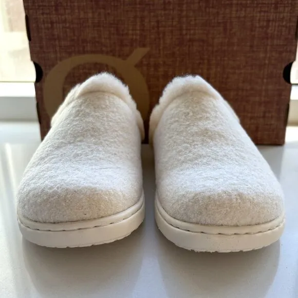 Born Zoe Clogs Shearling Wool Slip On Winter White Size 7 NEW