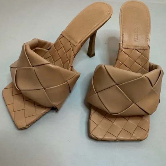 Bottega-Inspired Padded Mules | Light Beige | Size 6 | Chic Minimalist Heel