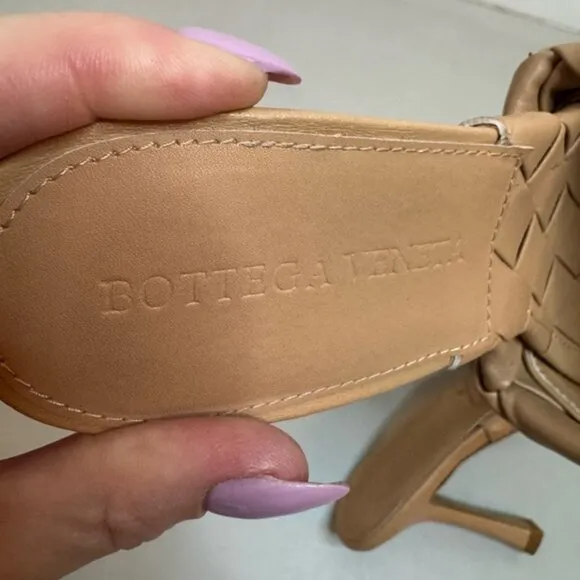 Bottega-Inspired Padded Mules | Light Beige | Size 6 | Chic Minimalist Heel