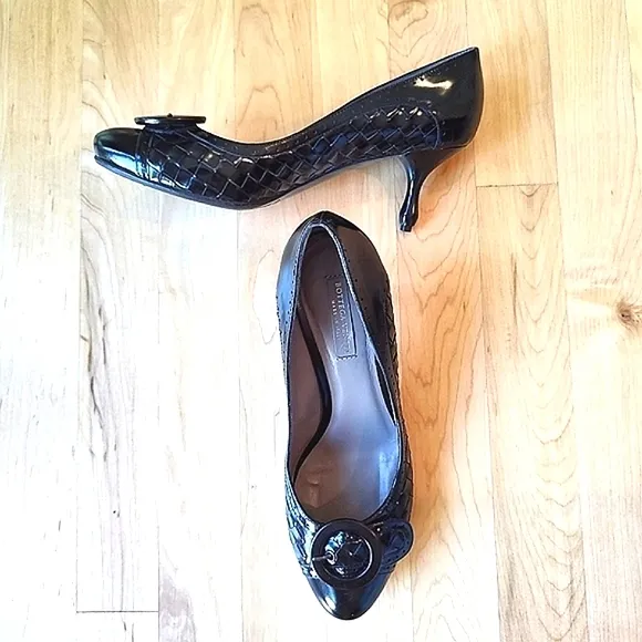 Bottega Veneta Intrecciato Black Patent Leather Weave Buckle Pumps Euro …