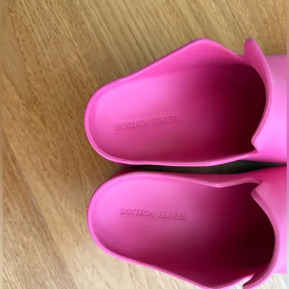 Bottega Veneta Pink Rubber Clogs