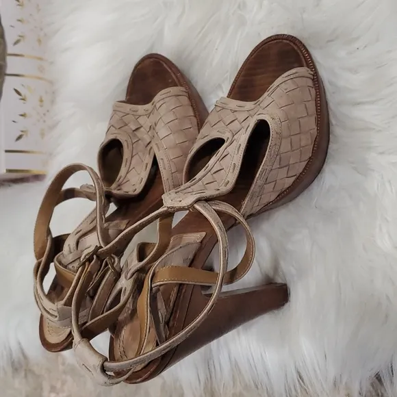 Bottega Veneta  platform slingback sandals heels shoe  size 39