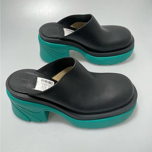 Bottega Veneta Wardrobe 02 Flash Contrast Sole Mules Black Green Women’s 7