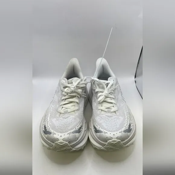 Brand New HOKA One One  Stinson 7 Women's Running Shoes in White size 7.5