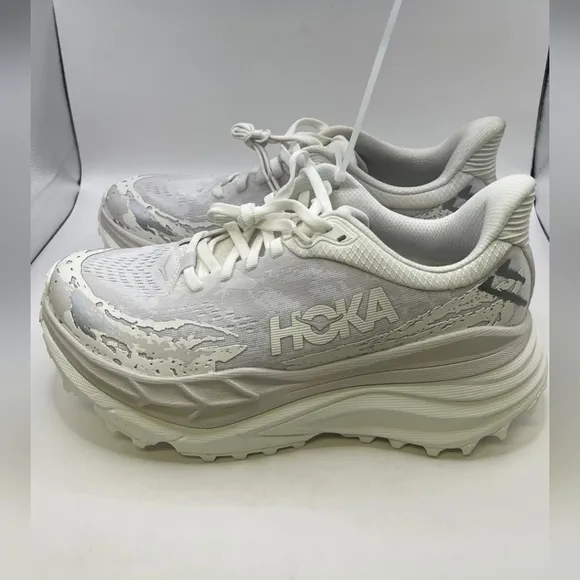 Brand New HOKA One One  Stinson 7 Women's Running Shoes in White size 7.5