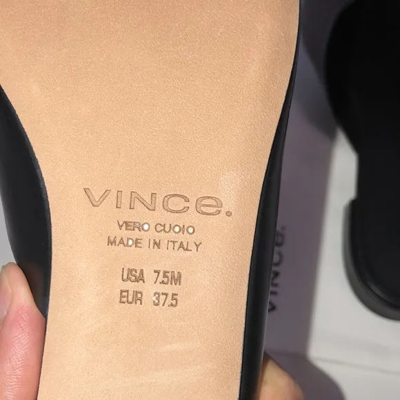 Brand new Vince Danna black flat mules size 7.5