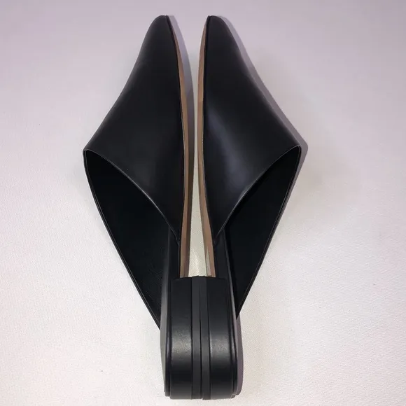Brand new Vince Danna black flat mules size 7.5