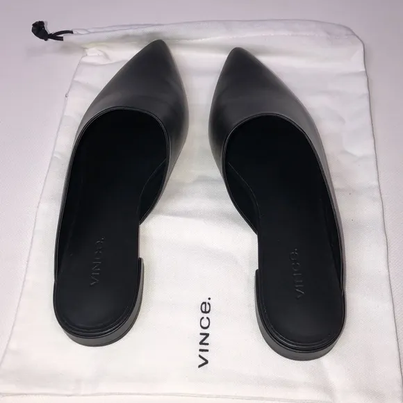 Brand new Vince Danna black flat mules size 7.5