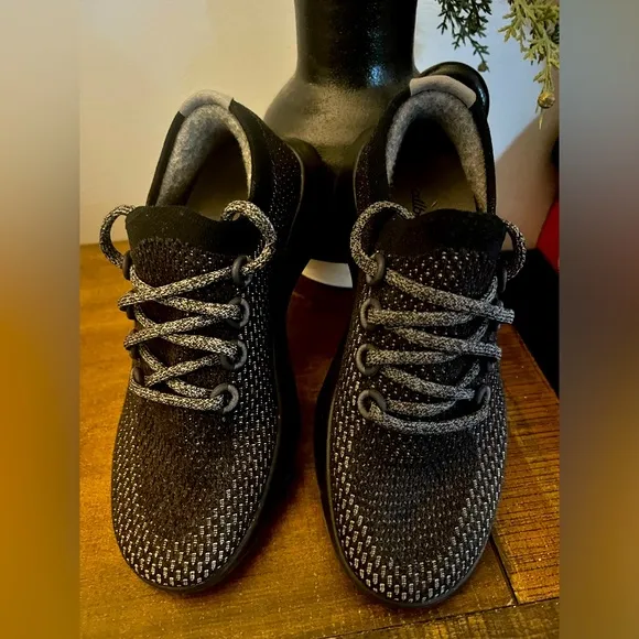 Brand New! Women’s Allbirds (Tree Dasher)