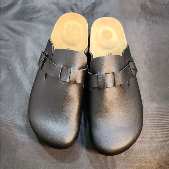 BRAND NEW CUSHIONAIRE LEATHER  CLOGS MULES SLIPPERS SANDALS