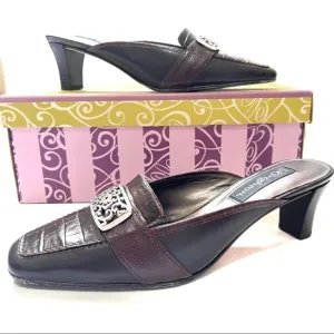 BRIGHTON NWT Size 6.5 STEPH Chocolate Brown Leather Crocodile Slip On Mule Heel