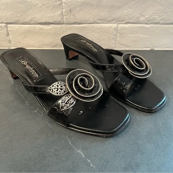 Brighton sz 6.5 Kassie black leather Heels w/ silver metal &amp; rose accents
