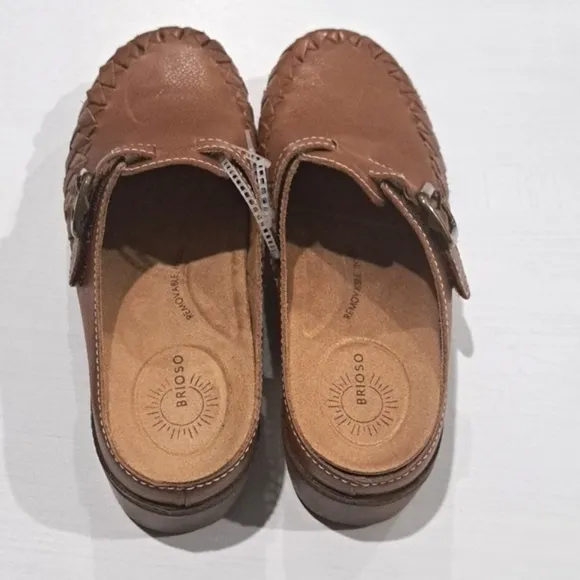Brioso Jordyn Braided Leather Clogs