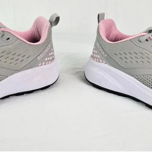 BRONAX Women's Wide Toe Box Road Running Shoes EU Size 39 US 8 NWOB