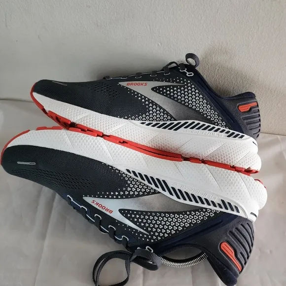 Brooks Adrenaline GTS 22 Mens 13M EU 47.5 Shoes Gray Running Walking Gym UK 12