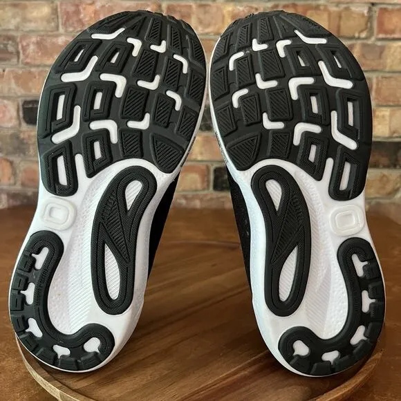 Brooks Adrenaline GTS 24 Black White Women's 8.5 D Road Running Shoes Sneakers