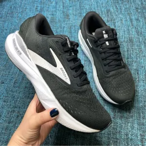 Brooks Adrenaline GTS 24 Running Shoes in Black White