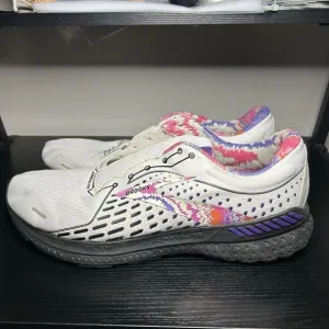 Brooks Adrenaline GTS 21 Mens 14 Shoes White Empower Her Road Running Support
