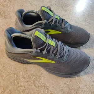 Brooks Anthem 5 Men's 9.5 Running Shoes Grey Nightlife Volt Cushion Neutral