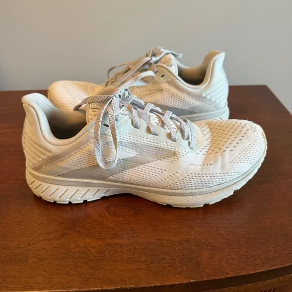 Brooks Anthem 5 White/Grey Size 8.5