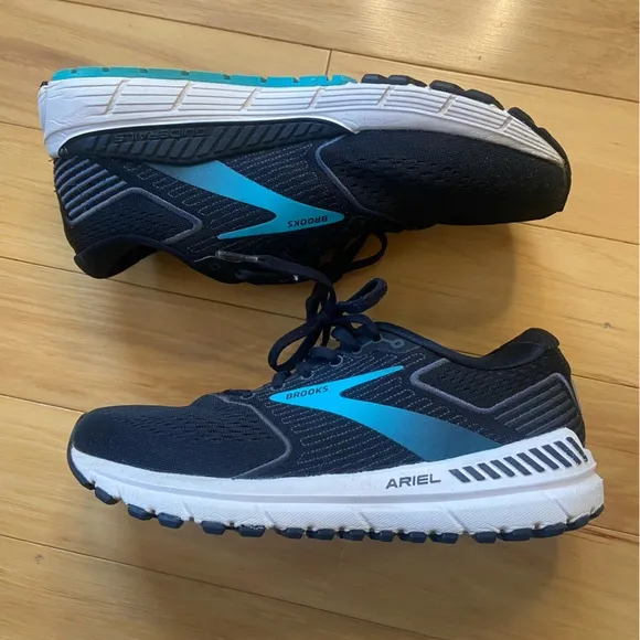 Brooks Ariel 20 Sneakers Womens Sz 9.5 B Black Running Shoes