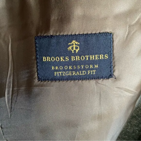 Brooks Brothers Fitzgerald Fit 100% Deep Grey Wool Size 42R Long Winter Coat